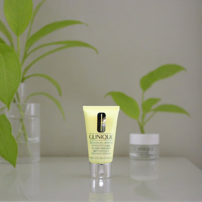 Clinique Dramatically Different by Clinique, 1.7 oz Moisturizing Gel