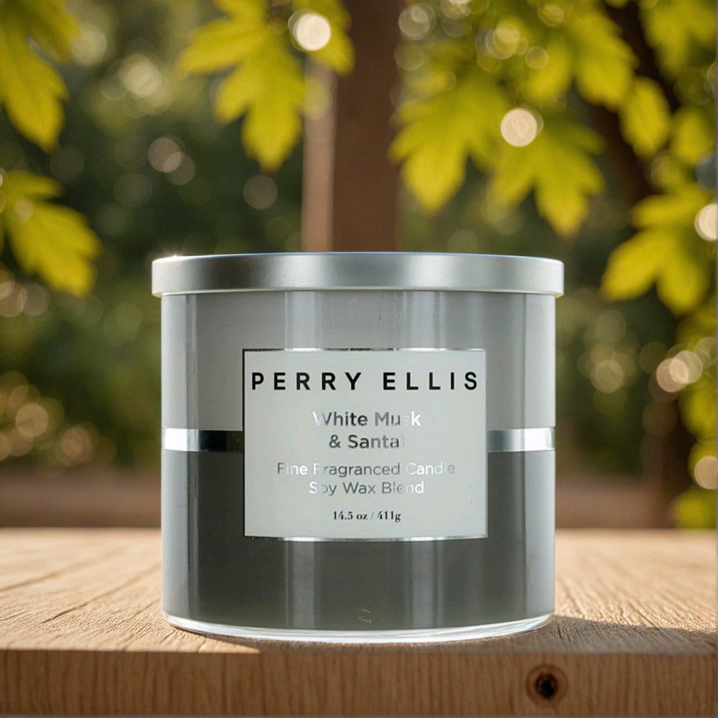 Perry Ellis 14.5 oz Soy Wax Blend 3 Wick Candle - White Musk & Santal
