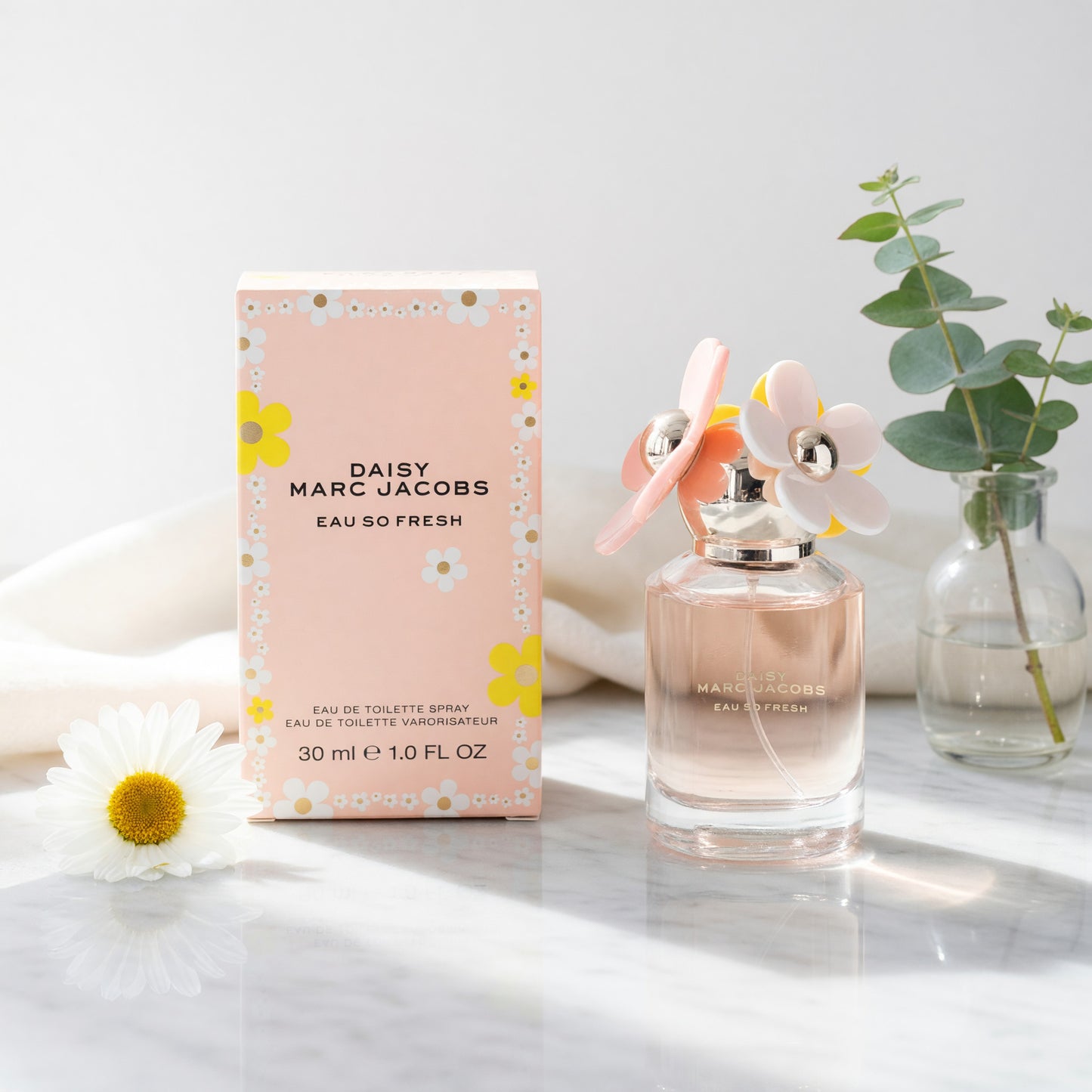 Daisy Eau So Fresh by Marc Jacobs, 1 oz EDT Spray for Women 